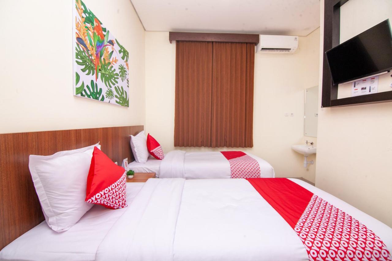 Oyo 2816 Privato Suite Kembaran Ngoại thất bức ảnh