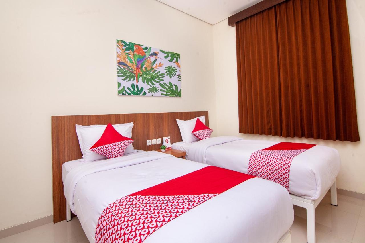 Oyo 2816 Privato Suite Kembaran Ngoại thất bức ảnh