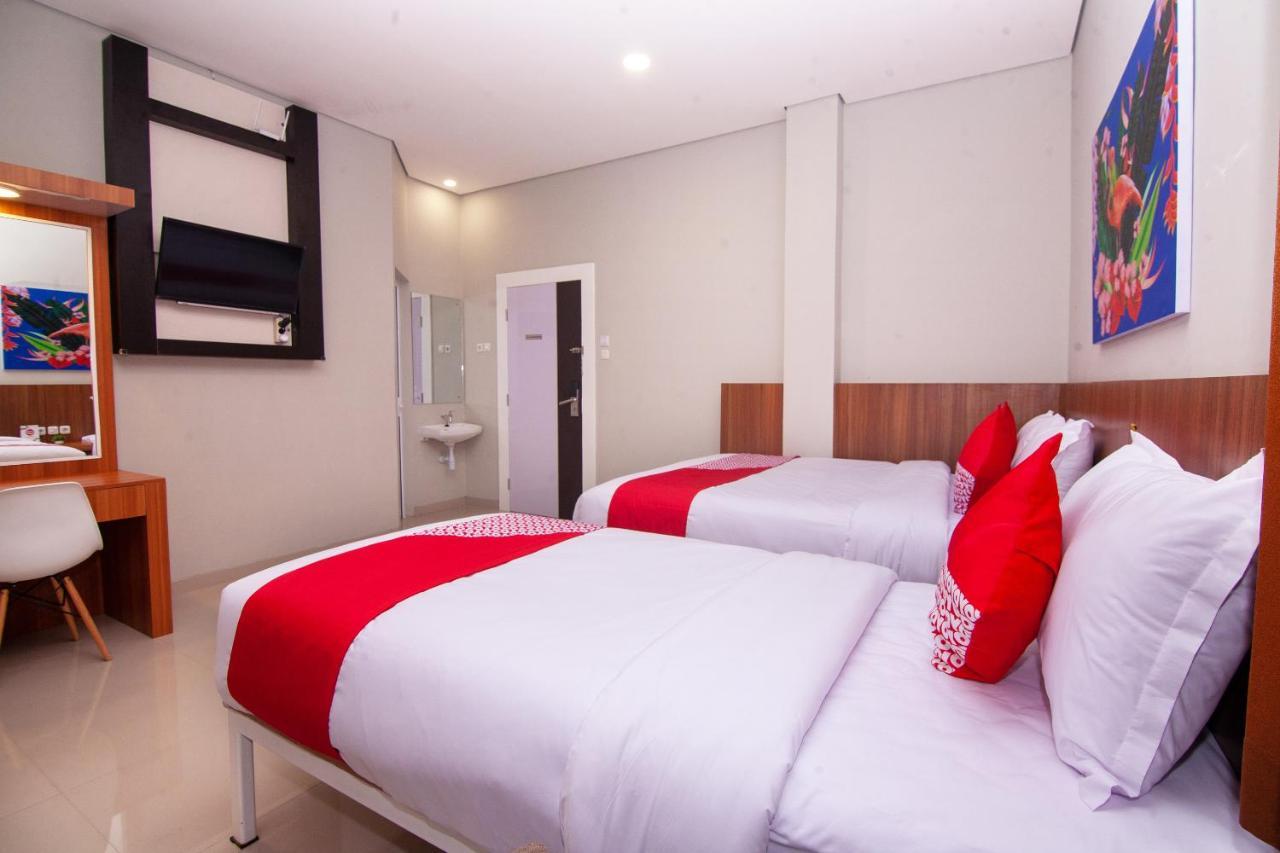 Oyo 2816 Privato Suite Kembaran Ngoại thất bức ảnh